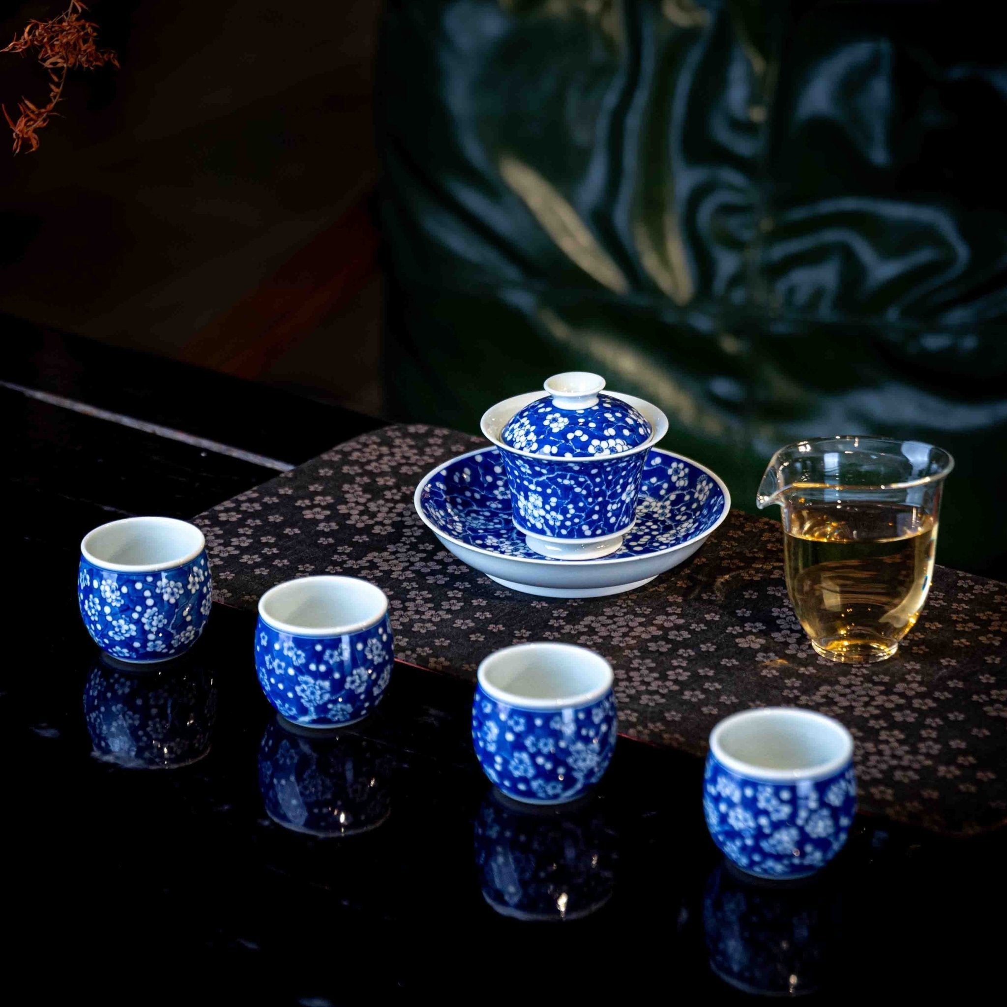 Bing Mei 150cc - Jing De Zhen Porcelain Gaiwan - zycs_China