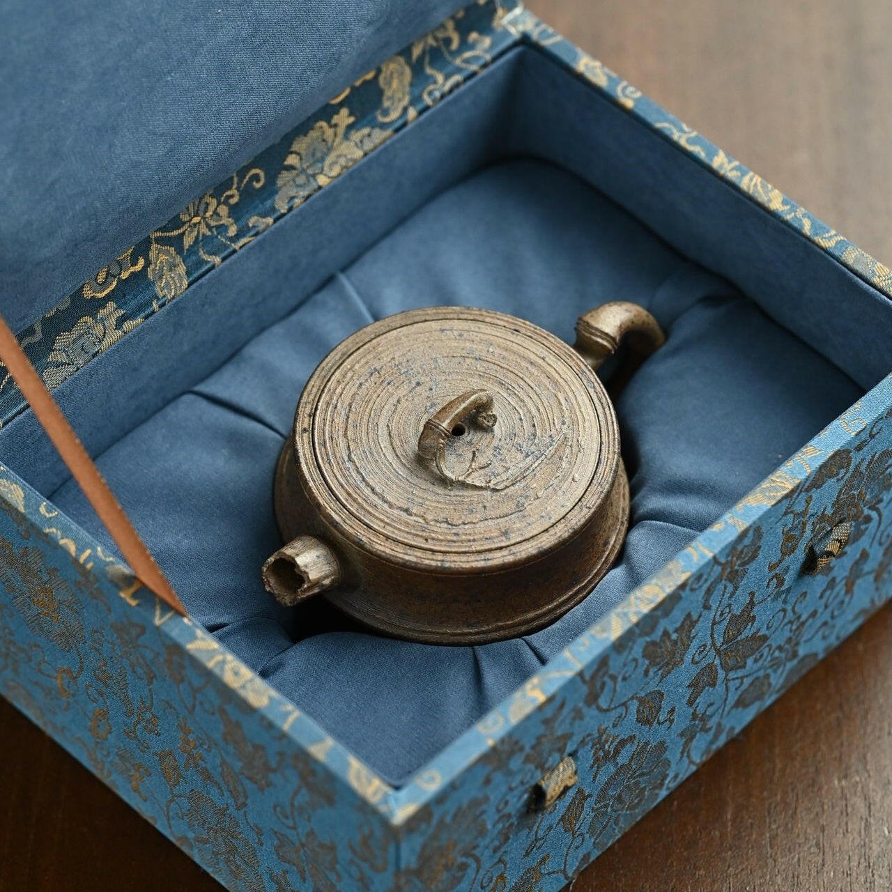 Can Zhu 120cc - Yixing Handmade Teapot - zycs_China