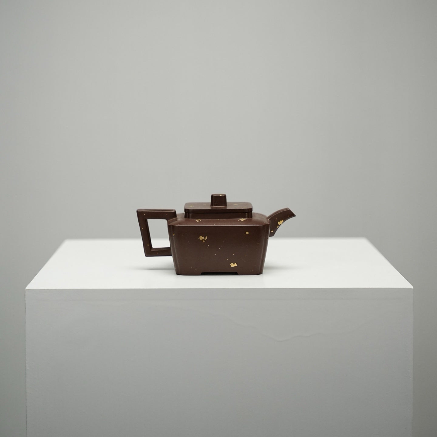 Chuan Xiang 200cc - Yixing Handmade Teapot - zycs_China