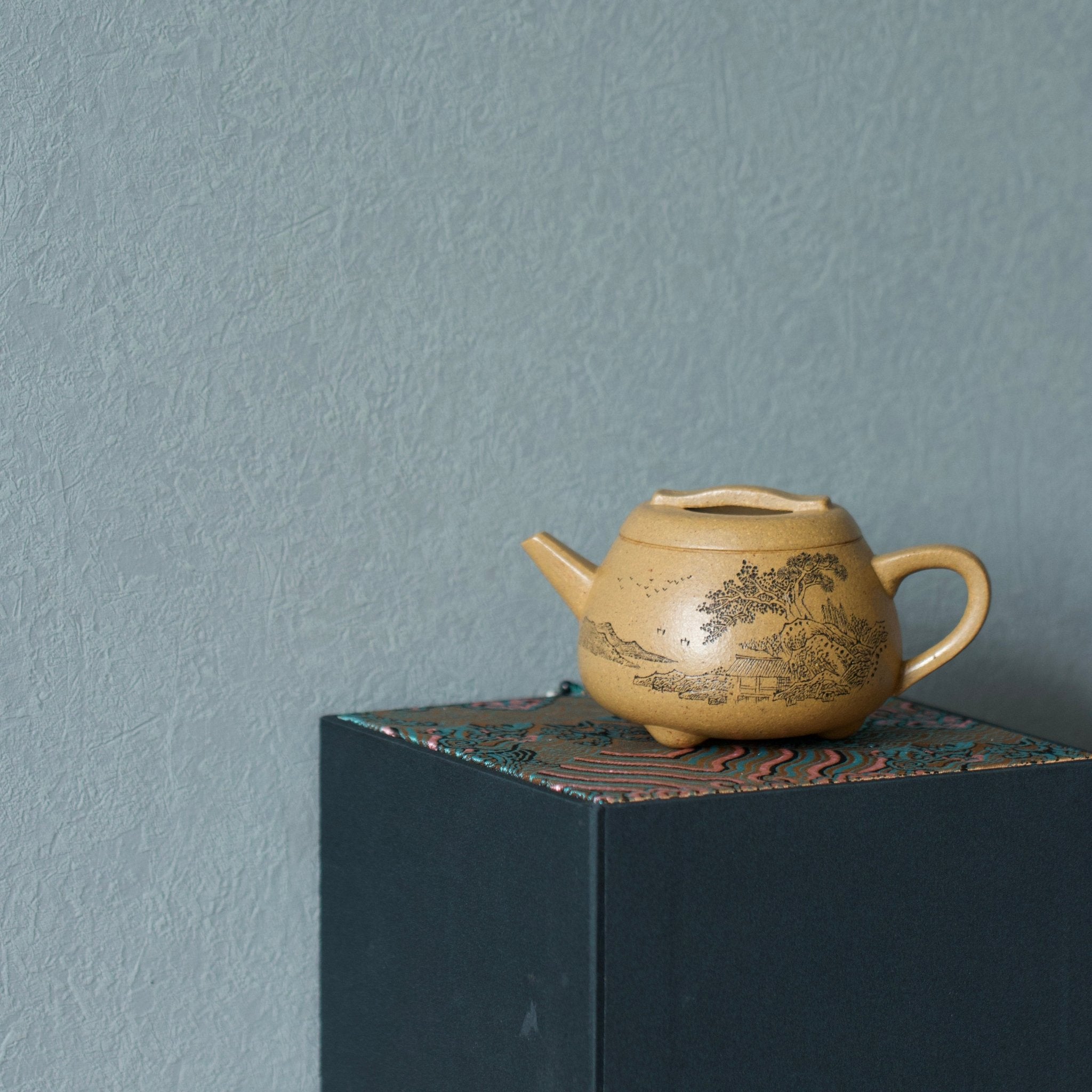 Chun He Jing Ming 175cc - Yixing Handmade Teapot - zycs_China