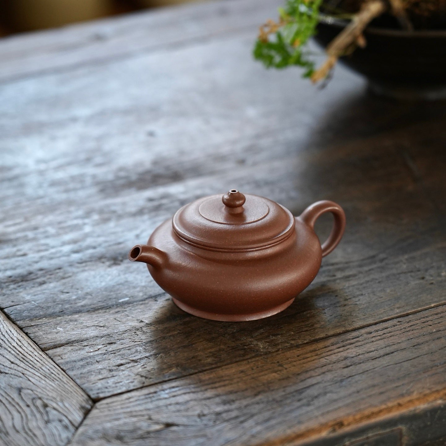 Da Yun Xu Bian 180cc - Yixing Handmade Teapot 江苏宜兴