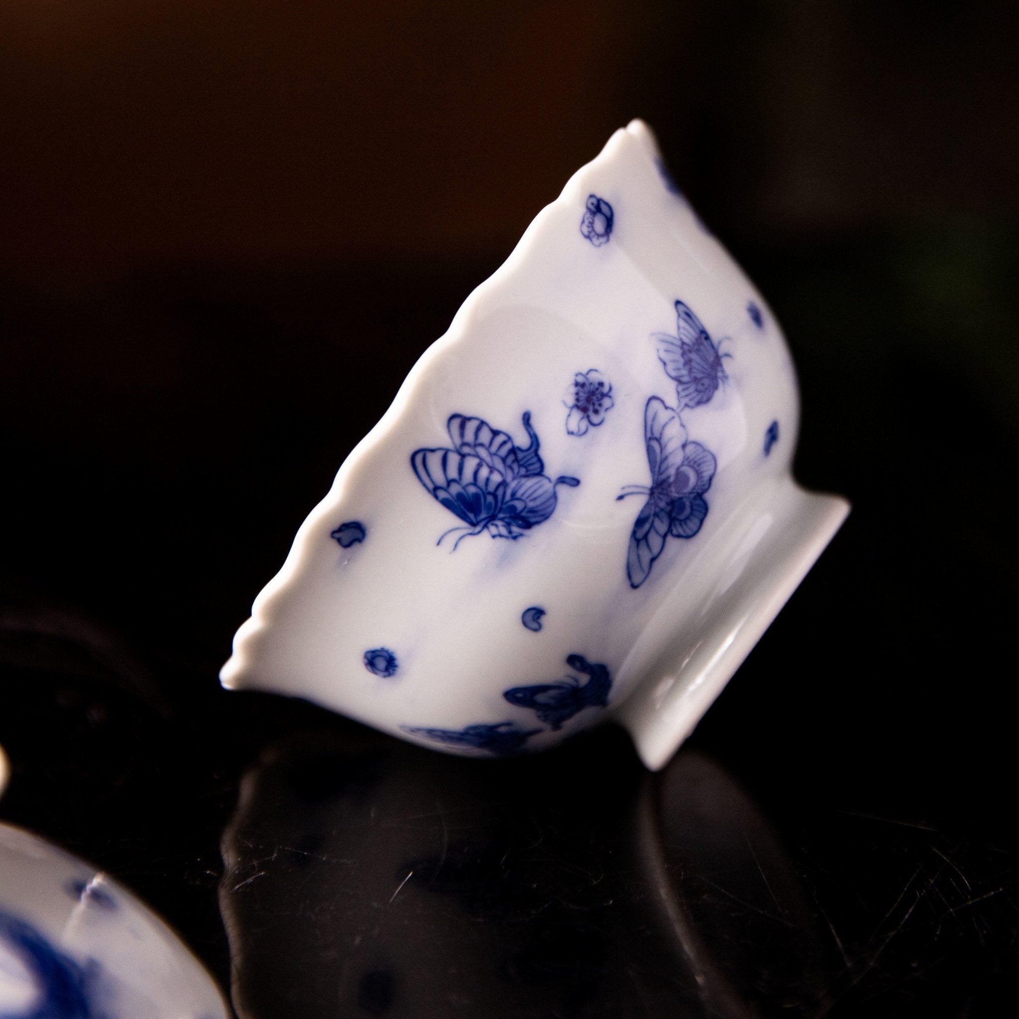 Die Lian Hua 100cc - Jing De Zhen Porcelain Gaiwan - zycs_China