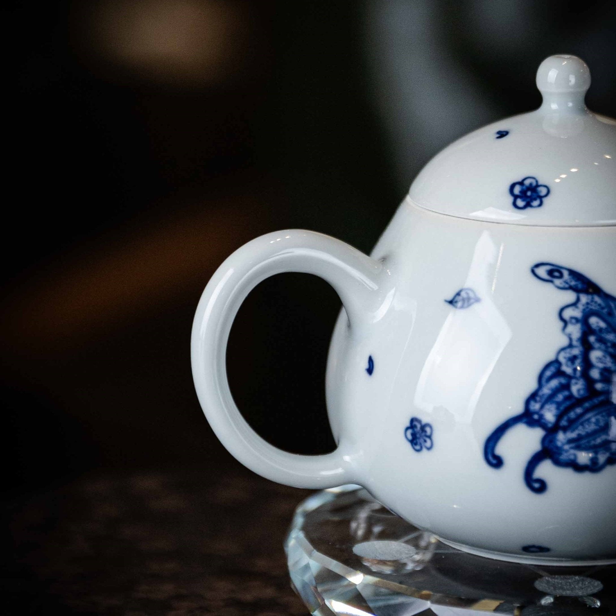 Die Lian Hua 180cc - Jing De Zhen Porcelain Teapot - zycs_China