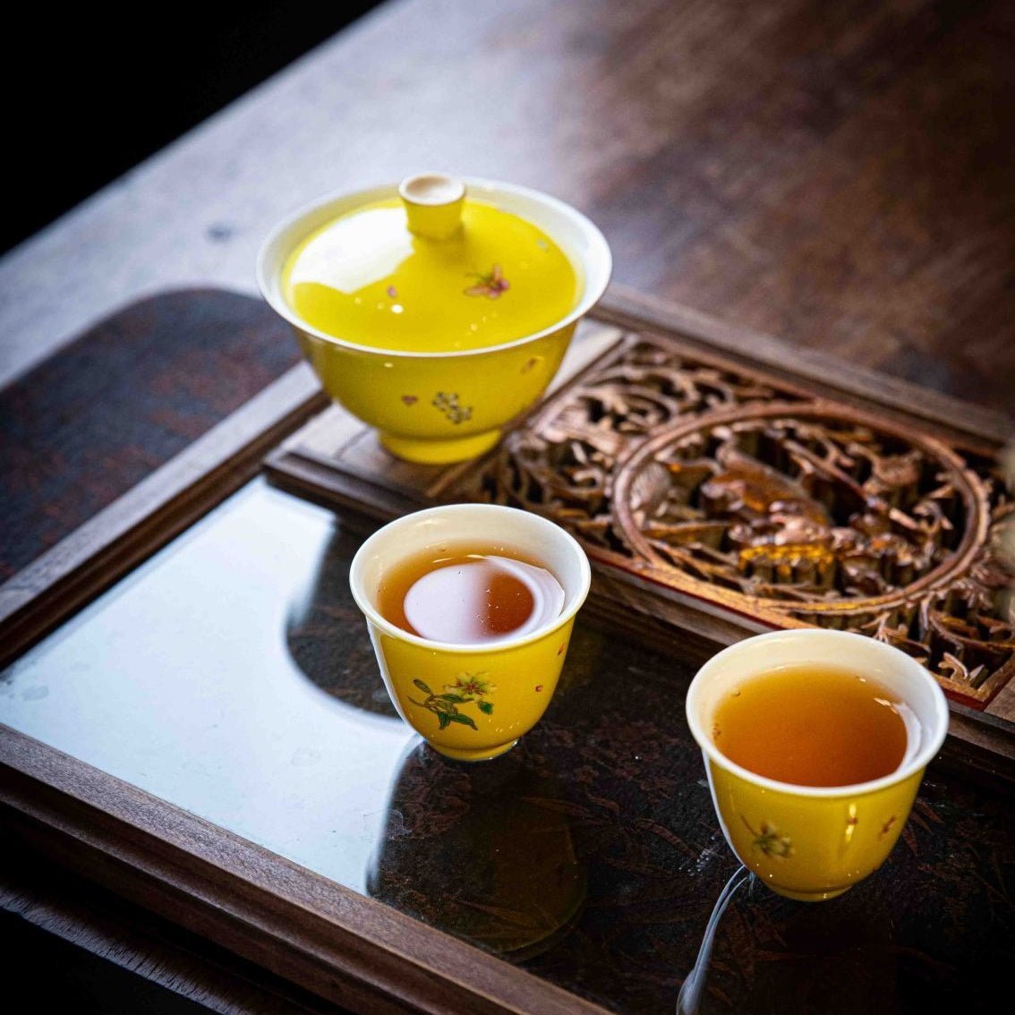 Die Lian Hua 90cc - Jing De Zhen Porcelain Gaiwan - zycs_China