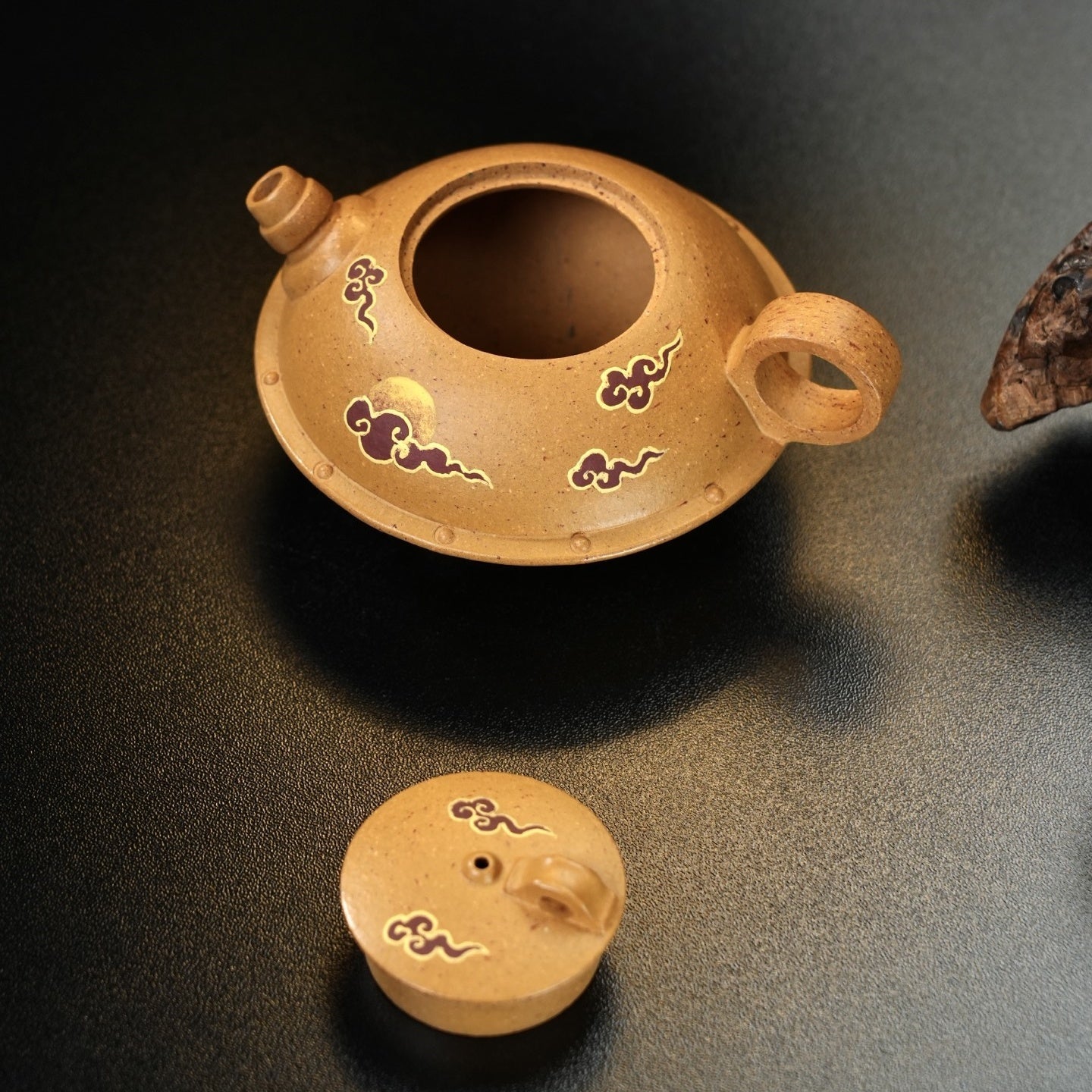 Fei Die 110cc - Yixing Handmade Teapot - zycs_China