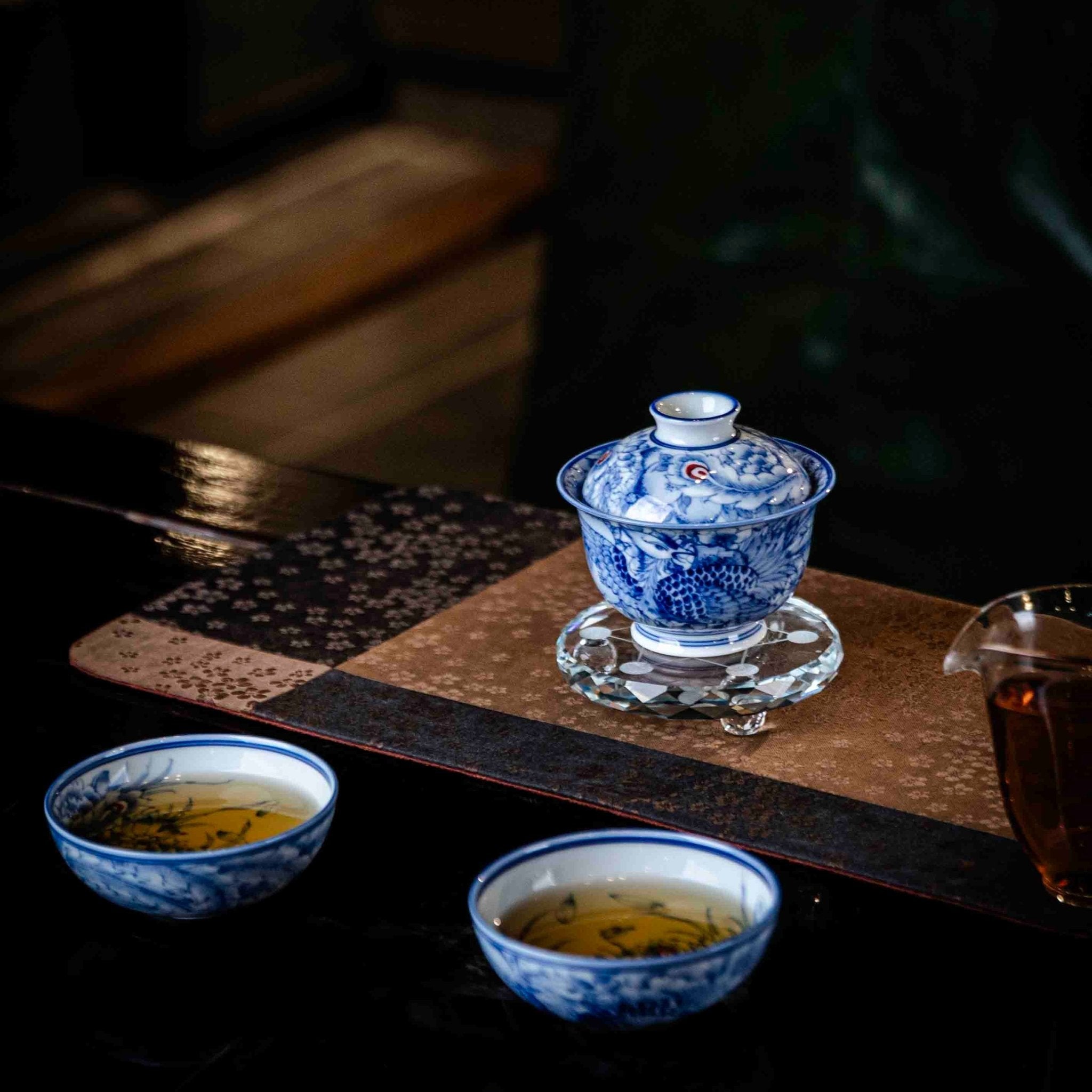 Feng Chuan Mu Dan 150cc - Jing De Zhen Porcelain Gaiwan - zycs_China