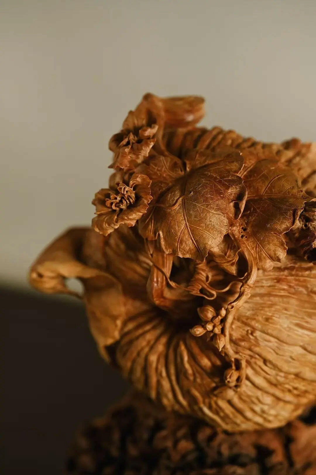 Fu Gua - Wood Sculpture - zycs_China