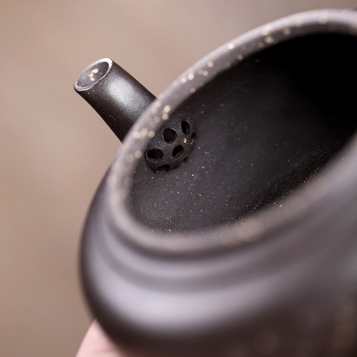 Gong Deng 150cc - Yixing Handmade Teapot - zycs_China