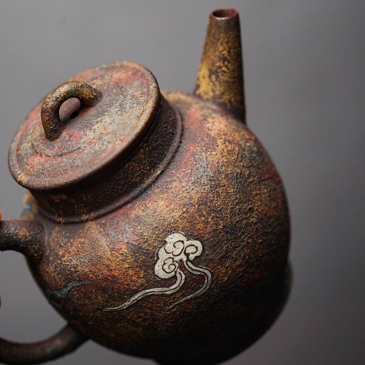 Gong Deng 200cc - Yixing Handmade Teapot - zycs_China