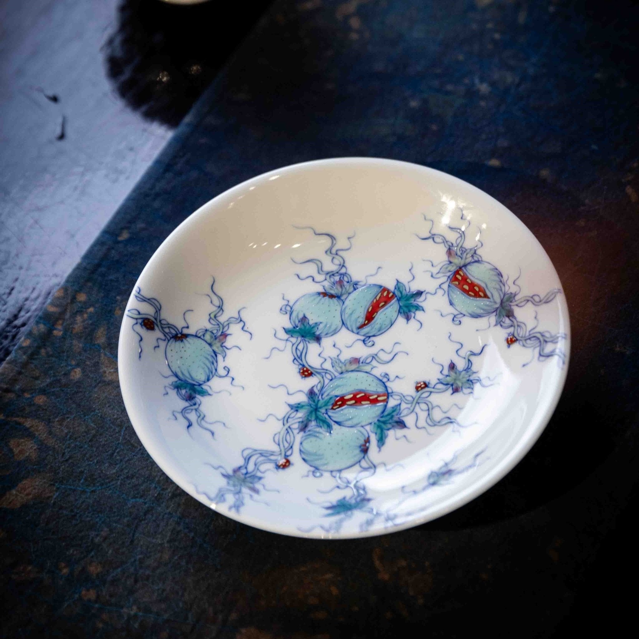 Gua Die Mian Mian 110cc - Jing De Zhen Porcelain Gaiwan - zycs_China