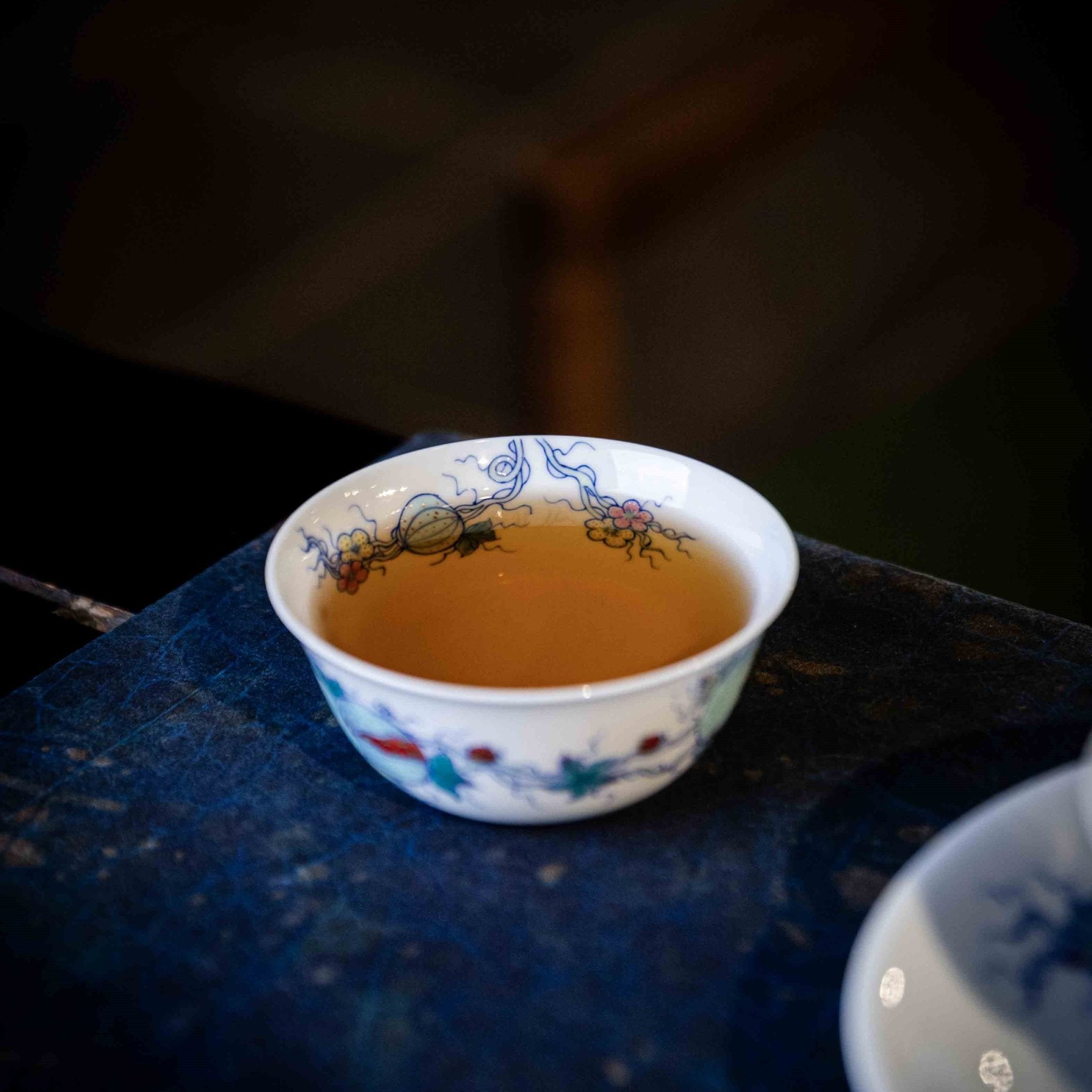 Gua Die Mian Mian 110cc - Jing De Zhen Porcelain Gaiwan - zycs_China