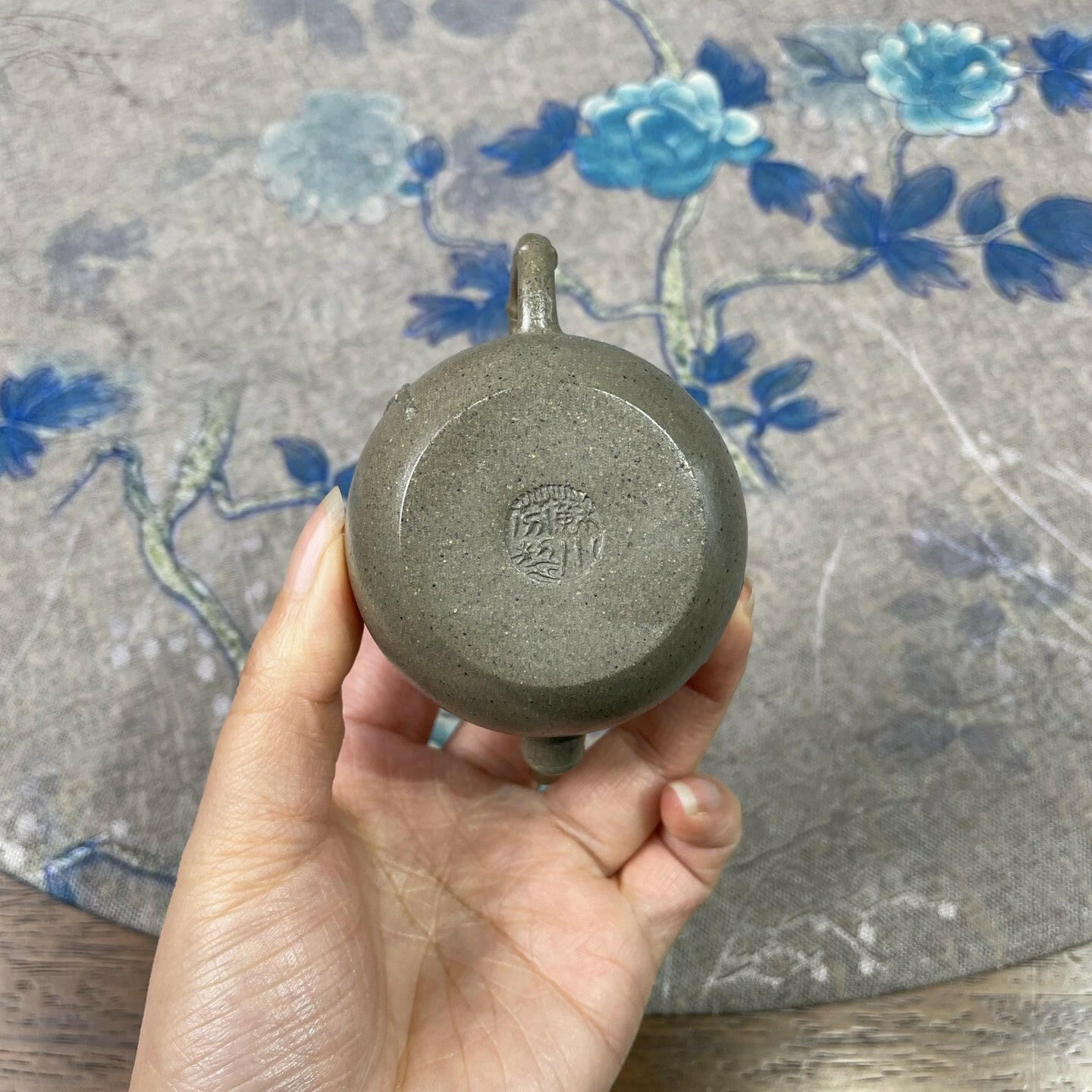 Guan Lan 95cc - Yixing Handmade Teapot - zycs_China