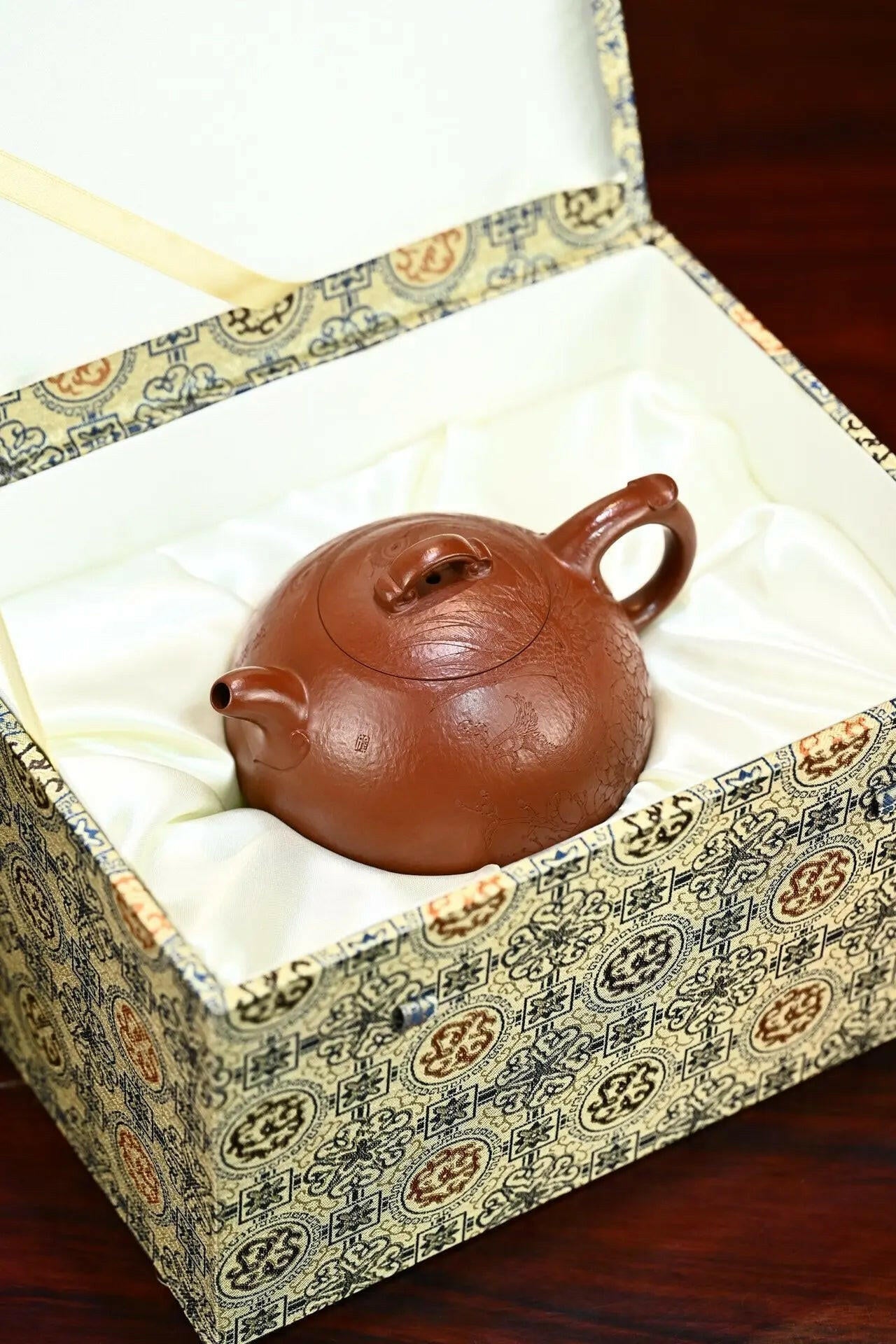 Gui Fei Ru Yi 230cc - Yixing Handmade Teapot - zycs_China
