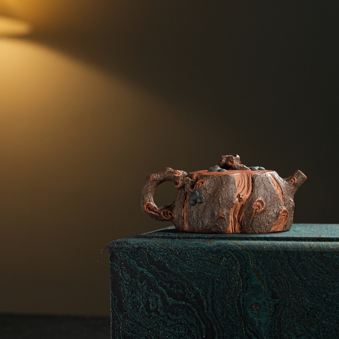 Gui Lin Song Zhuang 275cc - Yixing Handmade Teapot - zycs_China