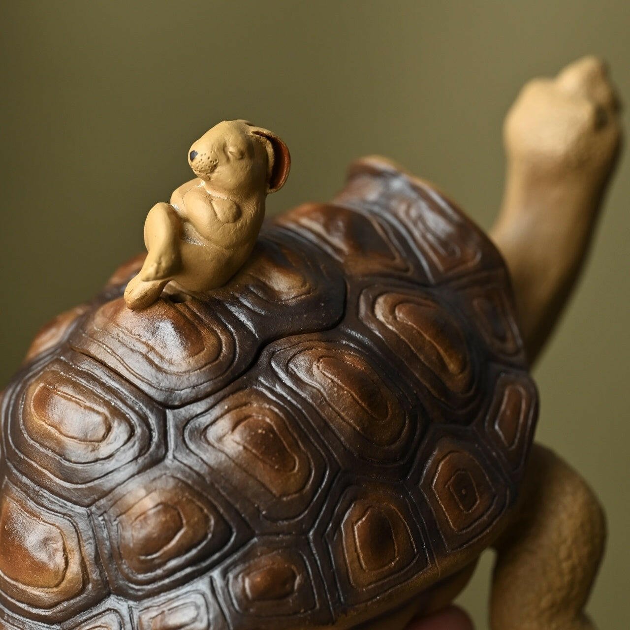 Gui Tu Sai Pao - Yixing Handmade Teapot - zycs_China