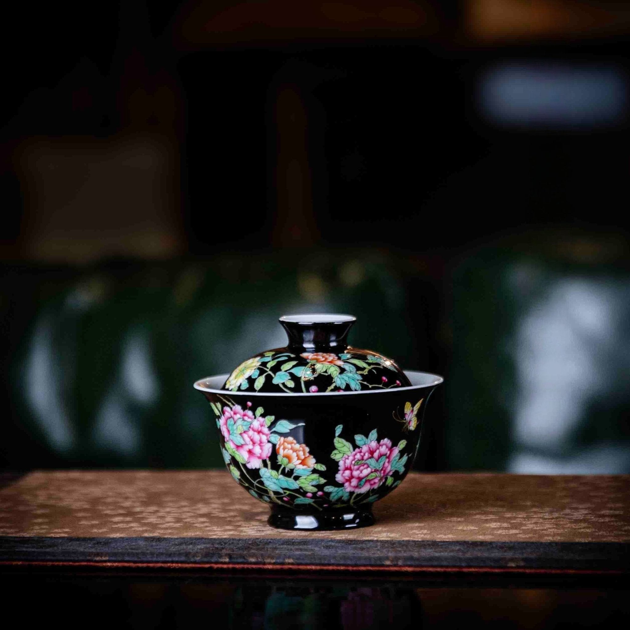 Guo Se Tian Xiang 120cc - Jing De Zhen Porcelain Gaiwan - zycs_China