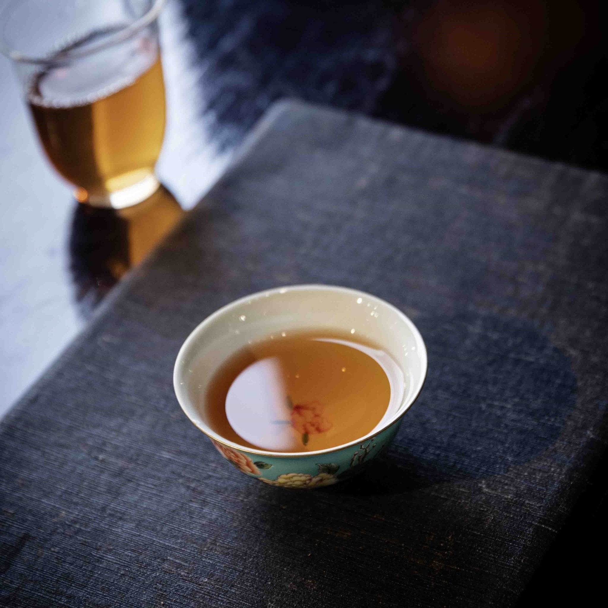 Guo Se Tian Xiang 150cc - Jing De Zhen Porcelain Gaiwan - zycs_China