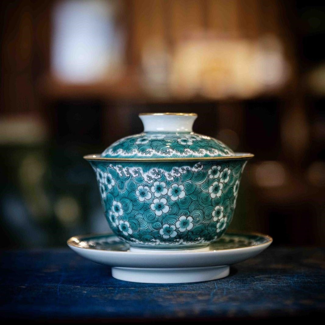 Hai Shui Bing Mei 150cc - Jing De Zhen Porcelain Gaiwan - zycs_China