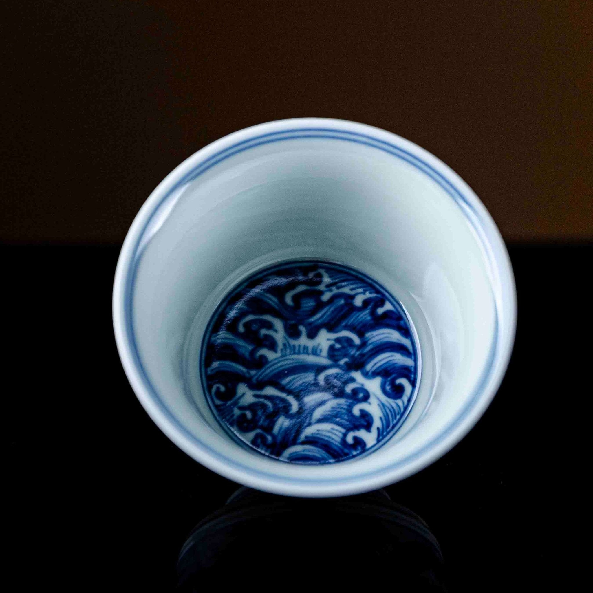 Hai Shui Long Wen 100cc - Jing De Zhen Porcelain Gaiwan - zycs_China
