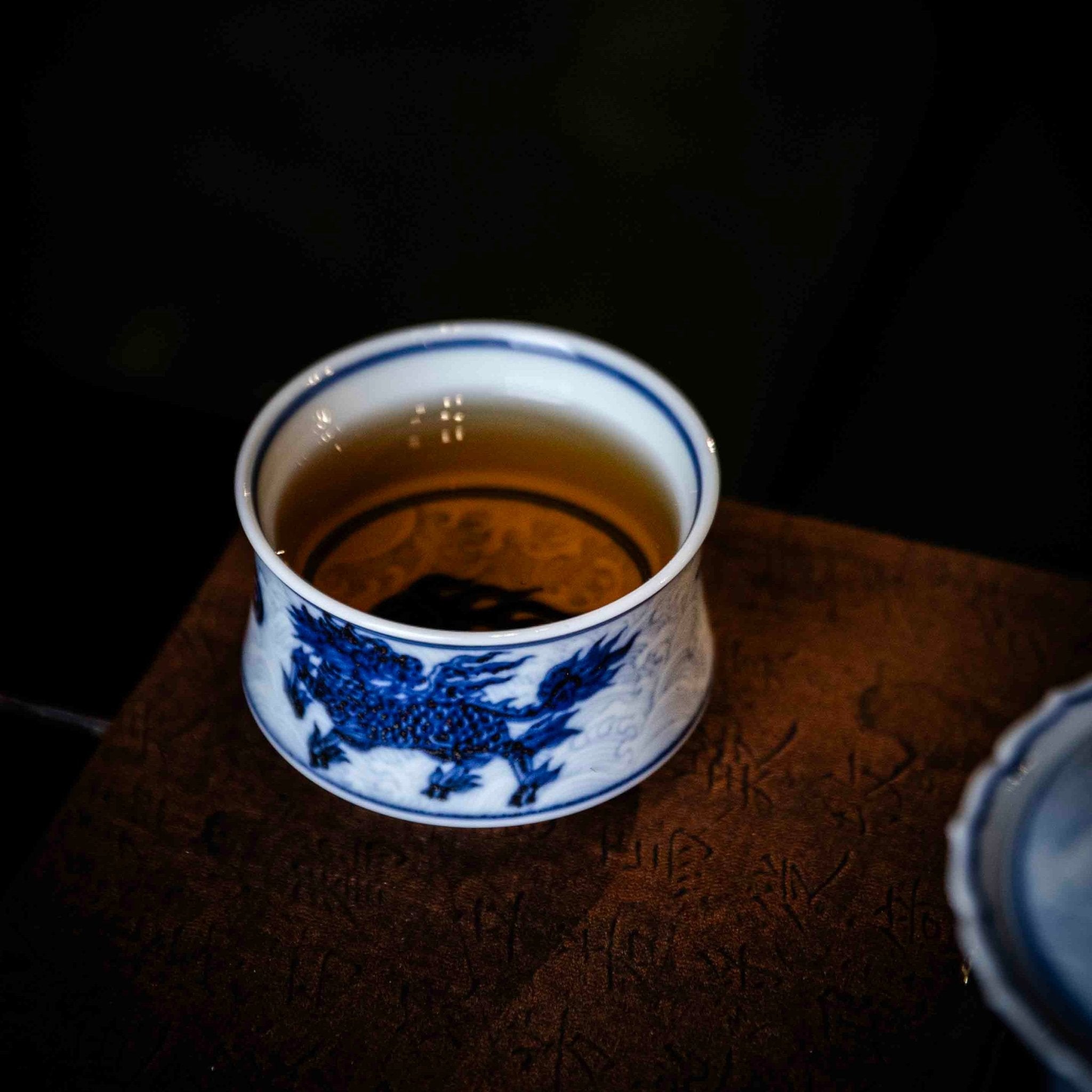 Hai Shui Qi Lin 100cc - Jing De Zhen Porcelain Gaiwan - zycs_China