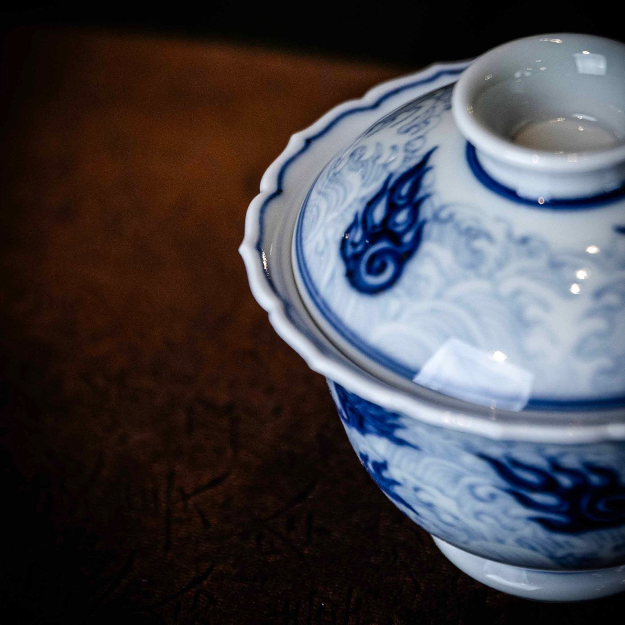 Hai Shui Qi Lin 100cc - Jing De Zhen Porcelain Gaiwan - zycs_China