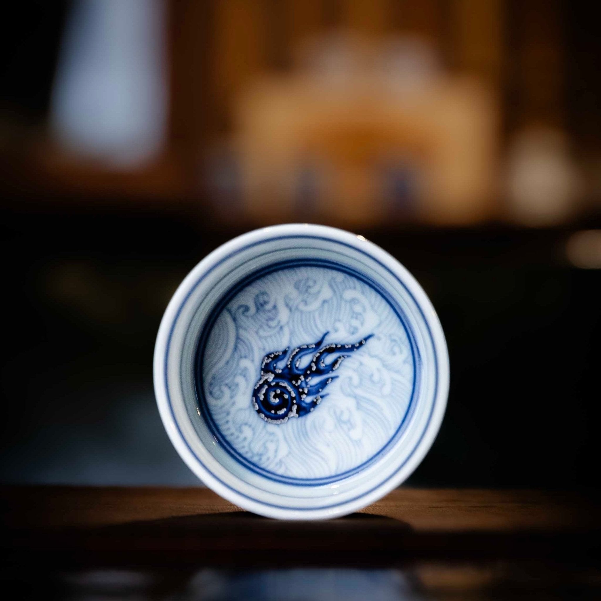 Hai Shui Qi Lin 100cc - Jing De Zhen Porcelain Gaiwan - zycs_China
