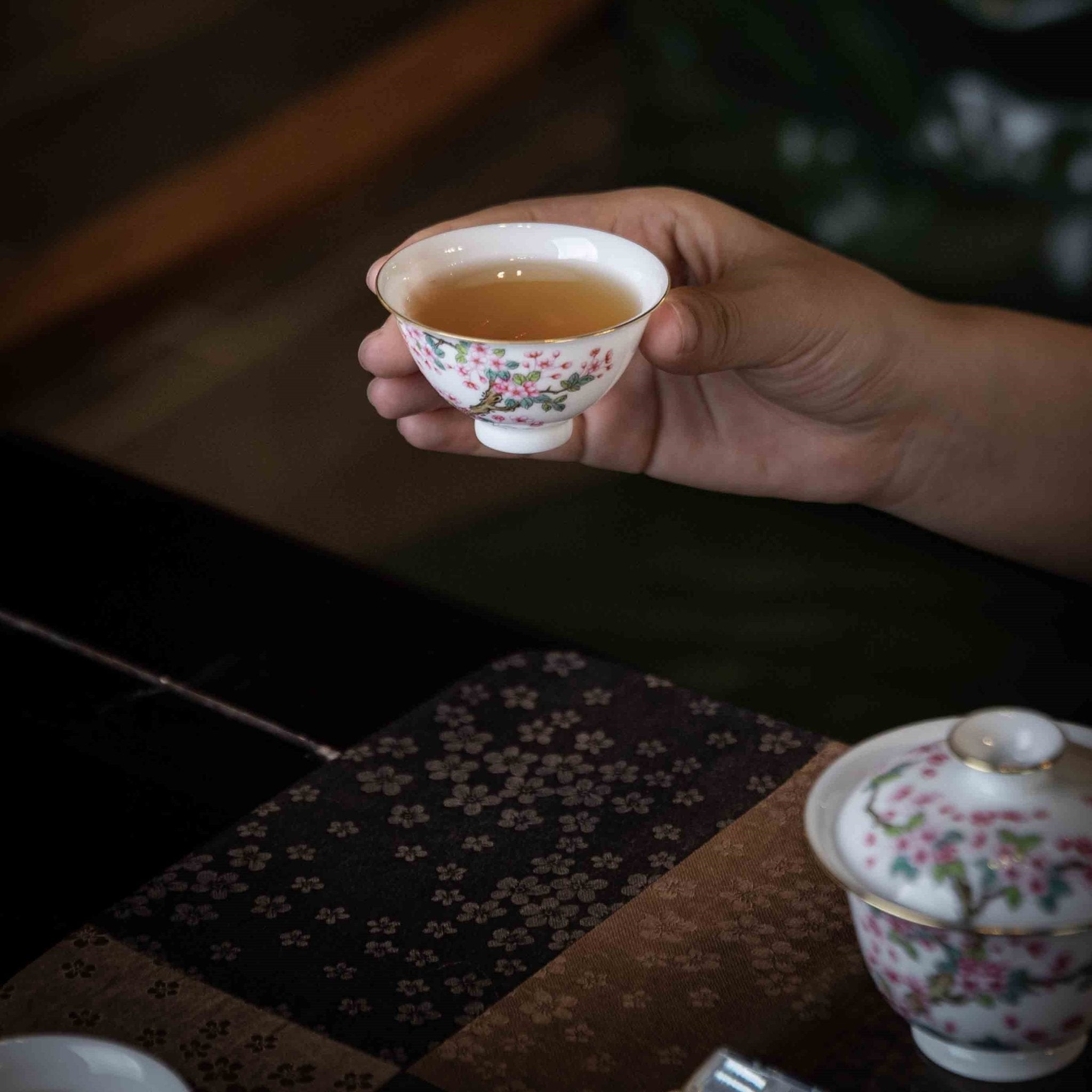 Hai Tang Hua 110cc - Jing De Zhen Porcelain Gaiwan - zycs_China