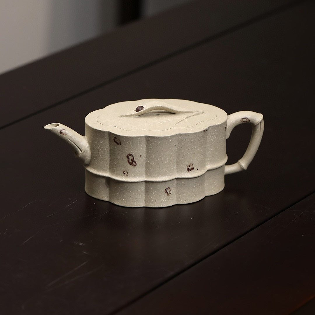 Hai Tang Xiang Fei 180cc - Yixing Handmade Teapot - zycs_China