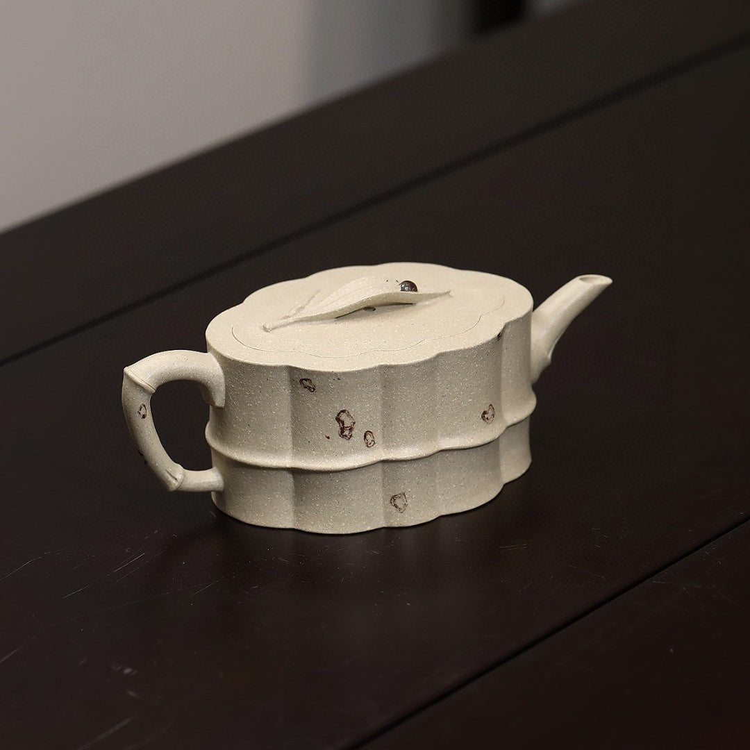 Hai Tang Xiang Fei 180cc - Yixing Handmade Teapot - zycs_China