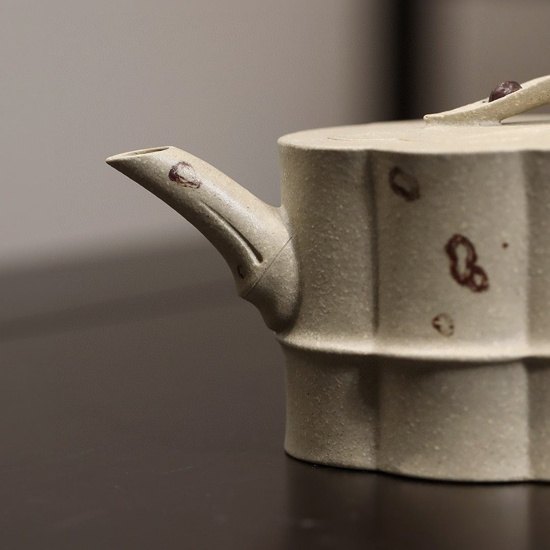 Hai Tang Xiang Fei 180cc - Yixing Handmade Teapot - zycs_China