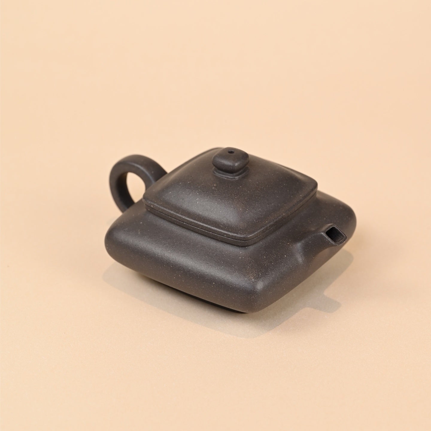 Han Hui Lao Ren 180cc - Yixing Handmade Teapot - zycs_China