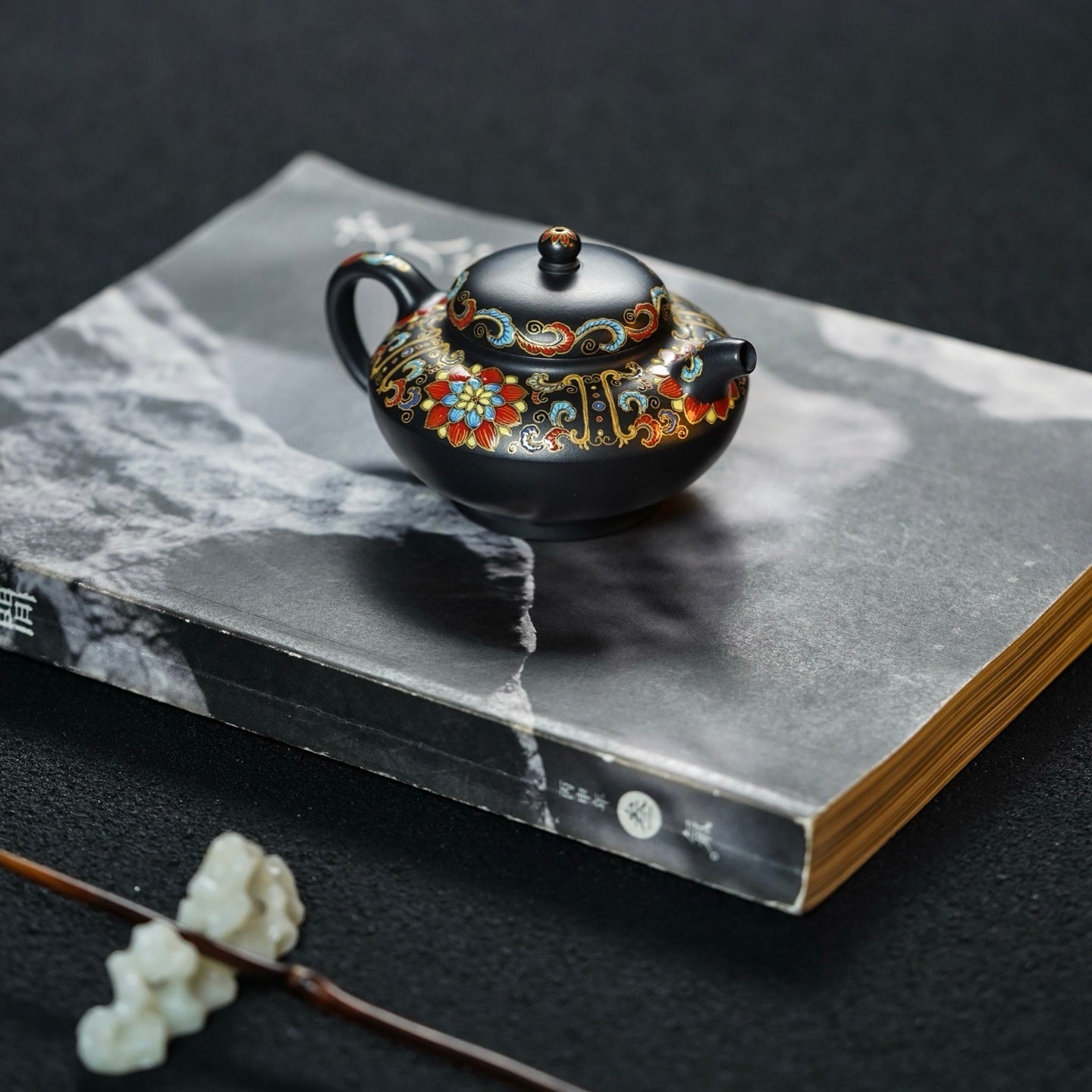 He Huan 130cc - Yixing Handmade Teapot 江苏宜兴