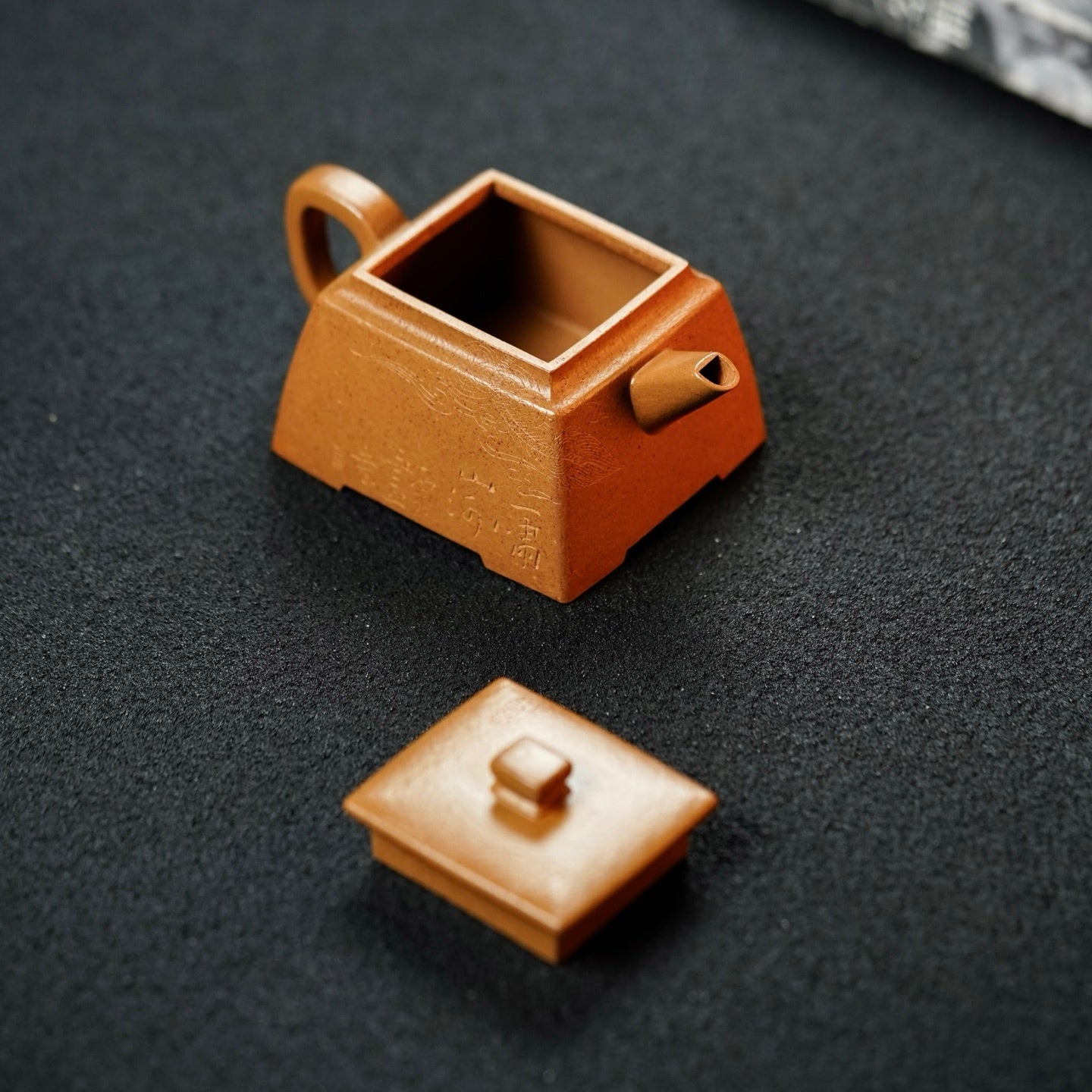 He Si Fang 150cc - Yixing Handmade Teapot - zycs_China