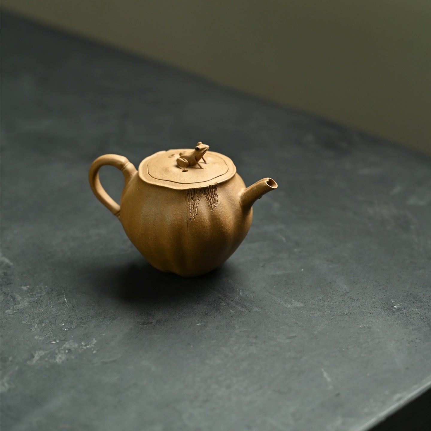 He Tang Wa Qu 170cc - Yixing Handmade Teapot - zycs_China