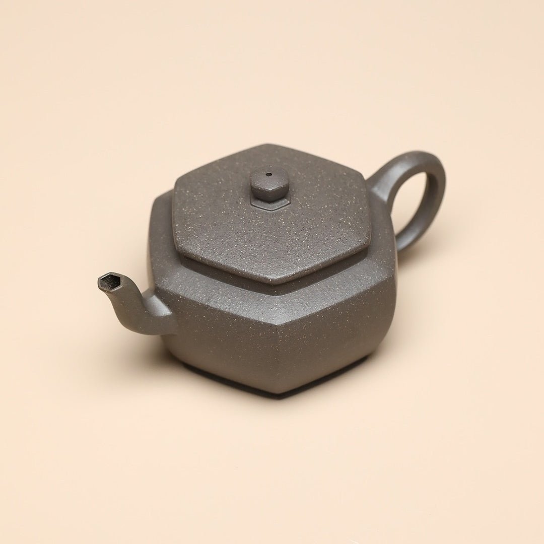 Hong Dao Liu Fang 180cc - Yixing Handmade Teapot - zycs_China
