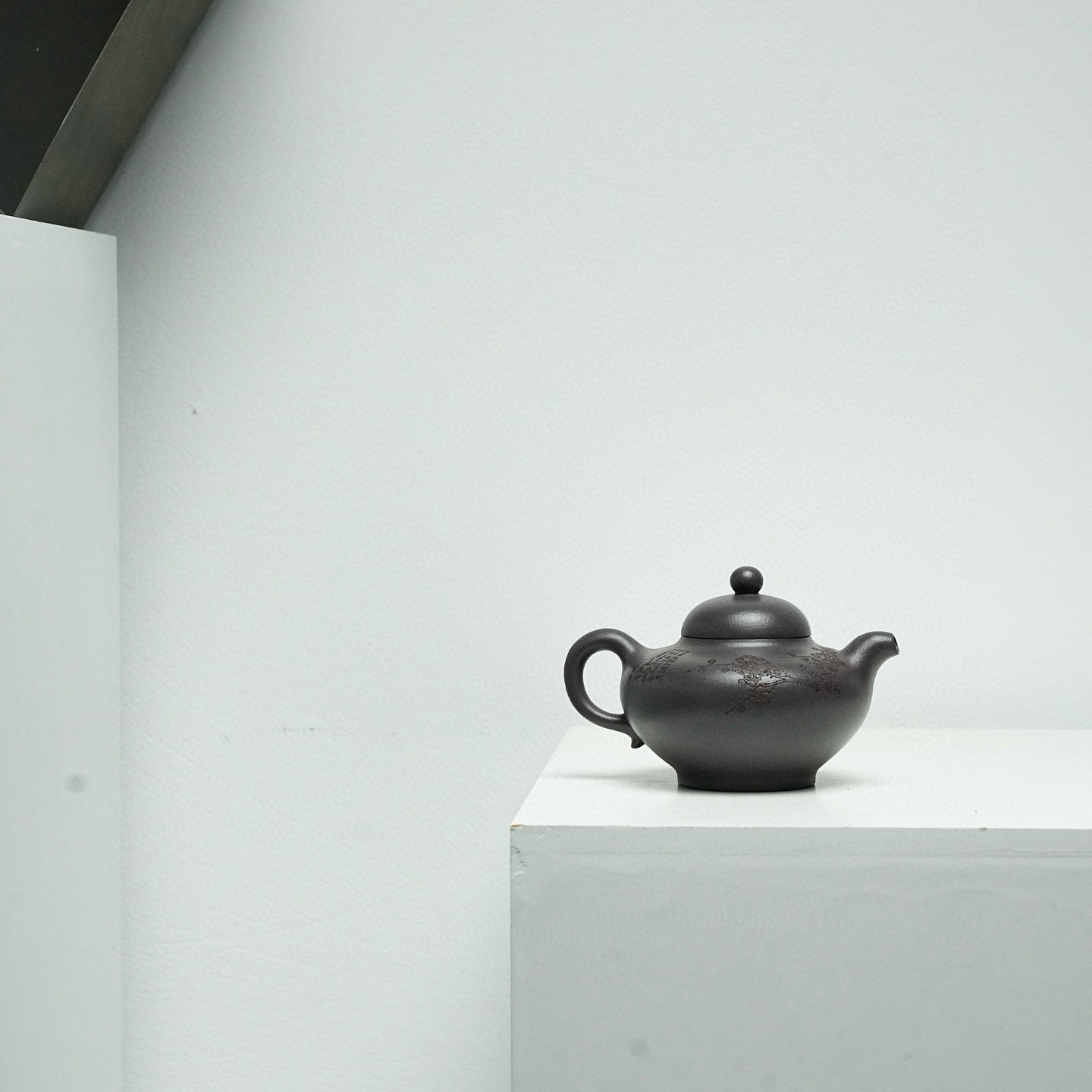 Hua Ying 180cc - Yixing Handmade Teapot - zycs_China