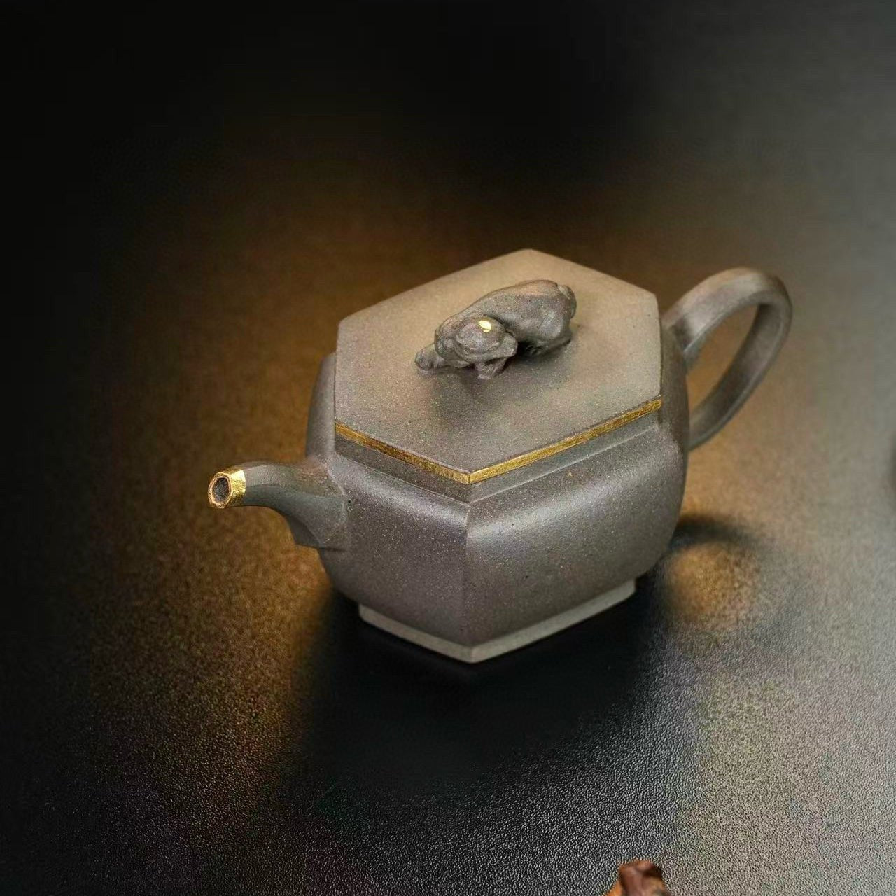 Hui Wang 180cc - Yixing Handmade Teapot - zycs_China