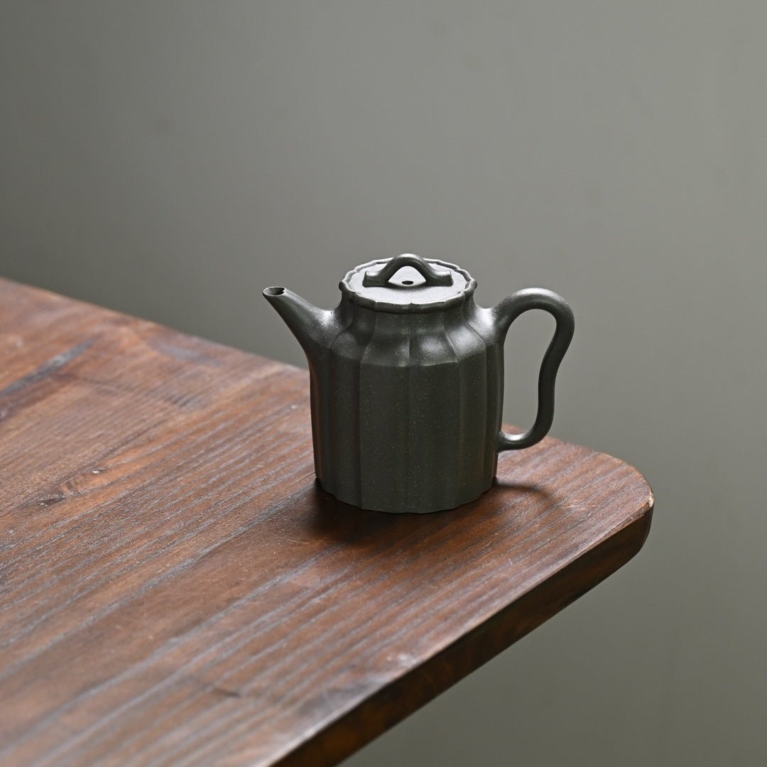 Ji Zhi 200cc - Yixing Handmade Teapot - zycs_China