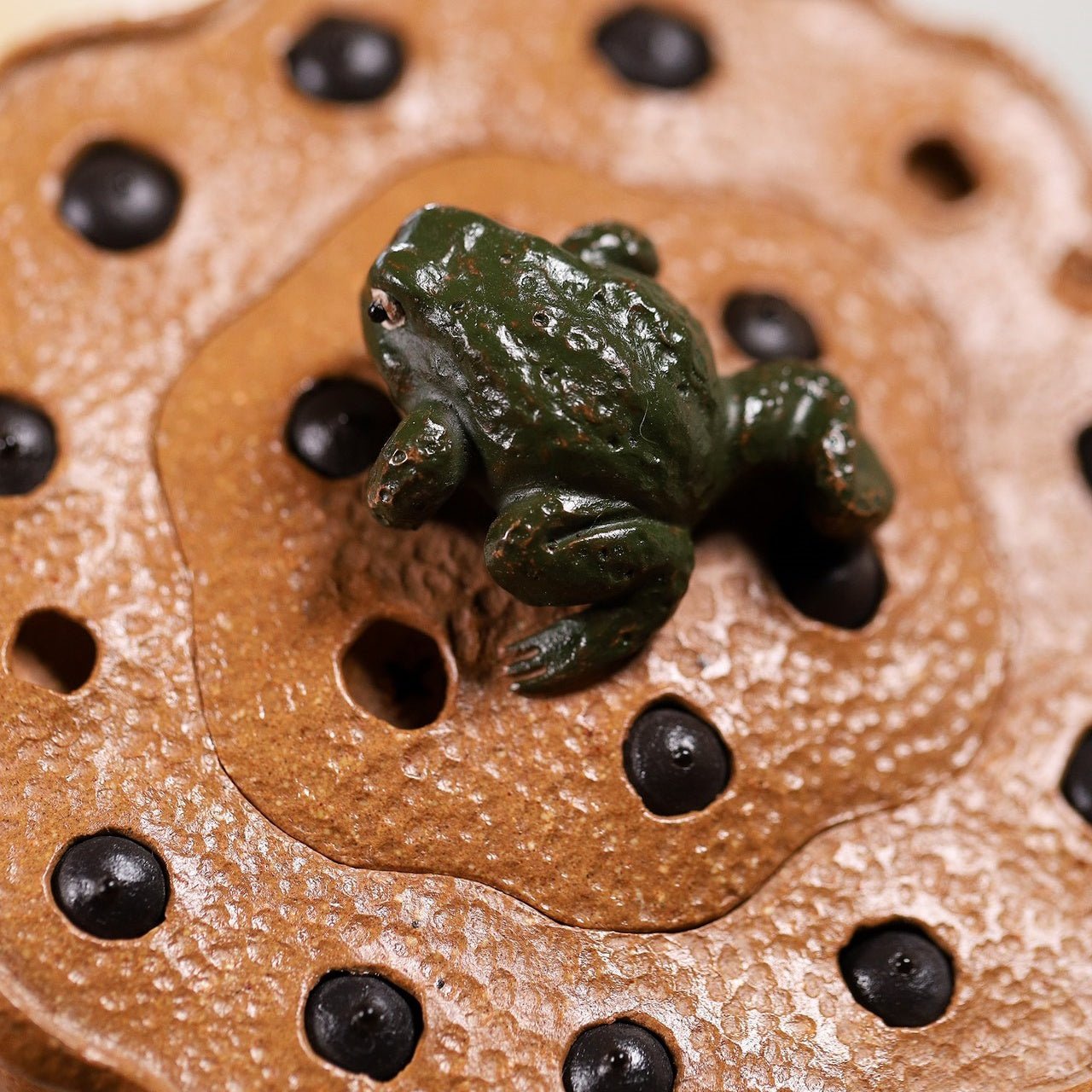 Jin Chan Lian Xin 190cc - Yixing Handmade Teapot - zycs_China