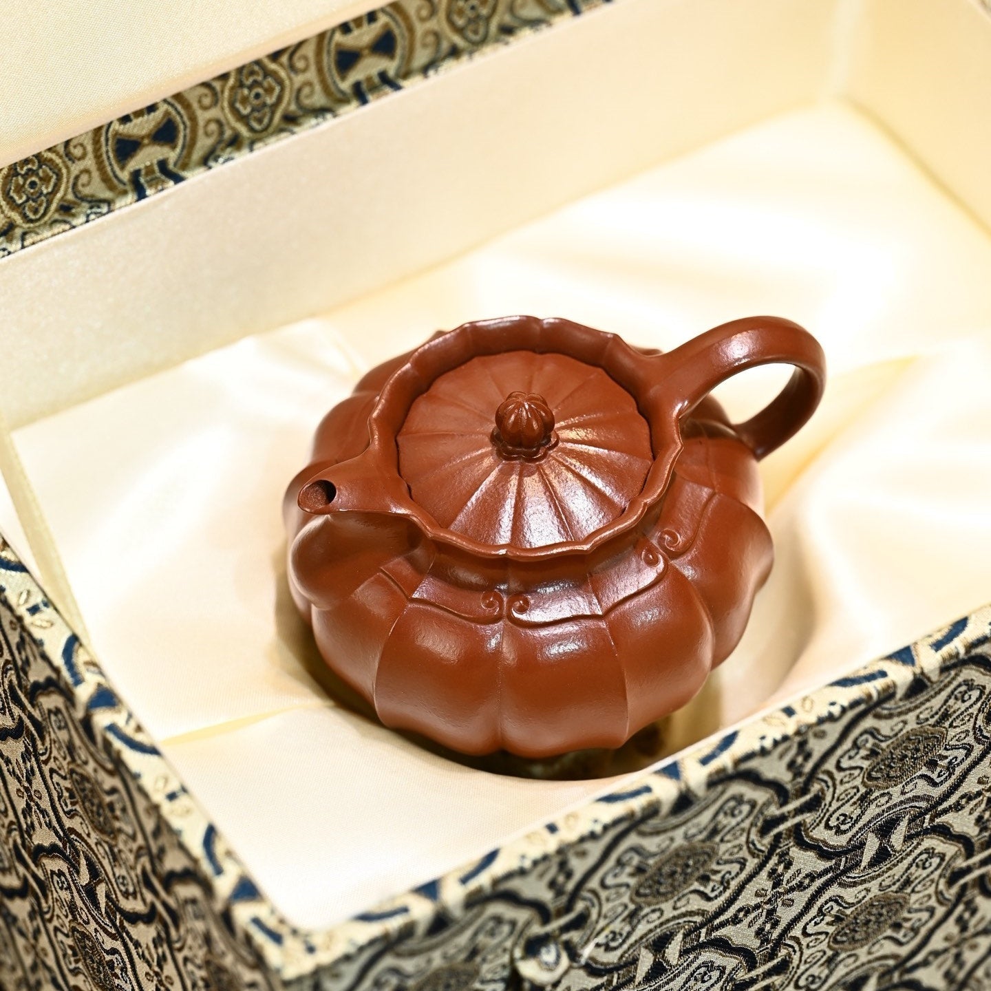 Jin Shan 180cc - Yixing Handmade Teapot - zycs_China