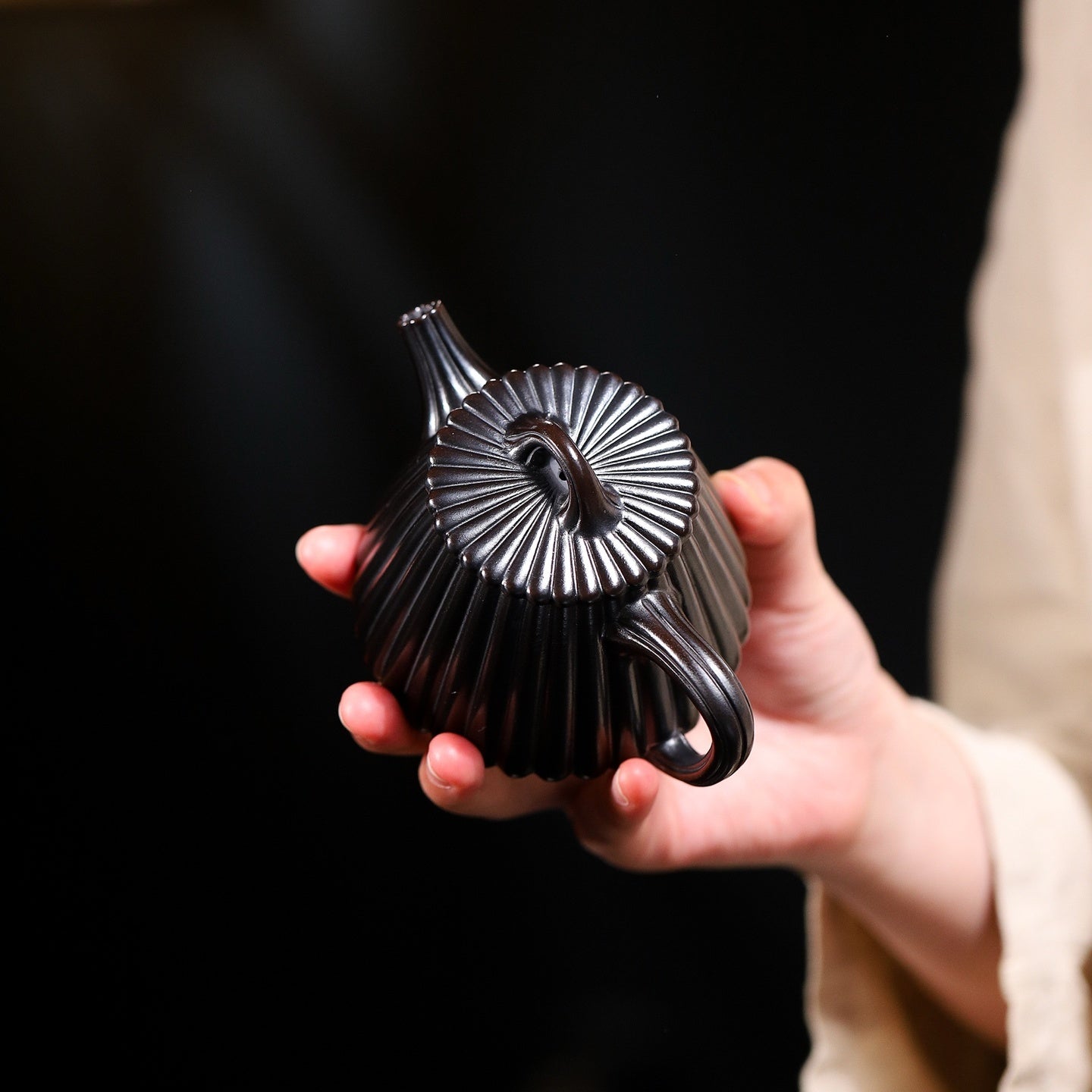 Jin Wen Gao Shi Piao 220cc - Yixing Handmade Teapot - zycs_China