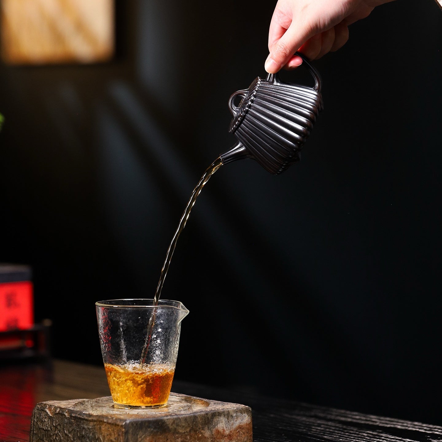 Jin Wen Gao Shi Piao 220cc - Yixing Handmade Teapot - zycs_China