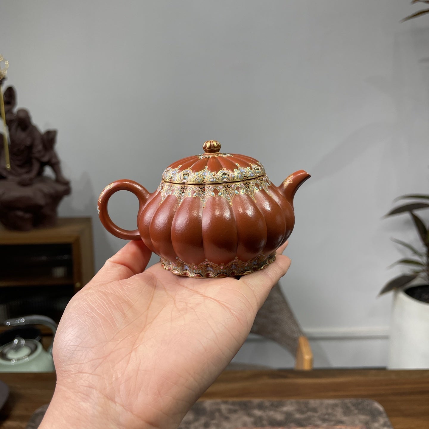 Jin Wen Pan Hu 160cc - Yixing Handmade Teapot - zycs_China