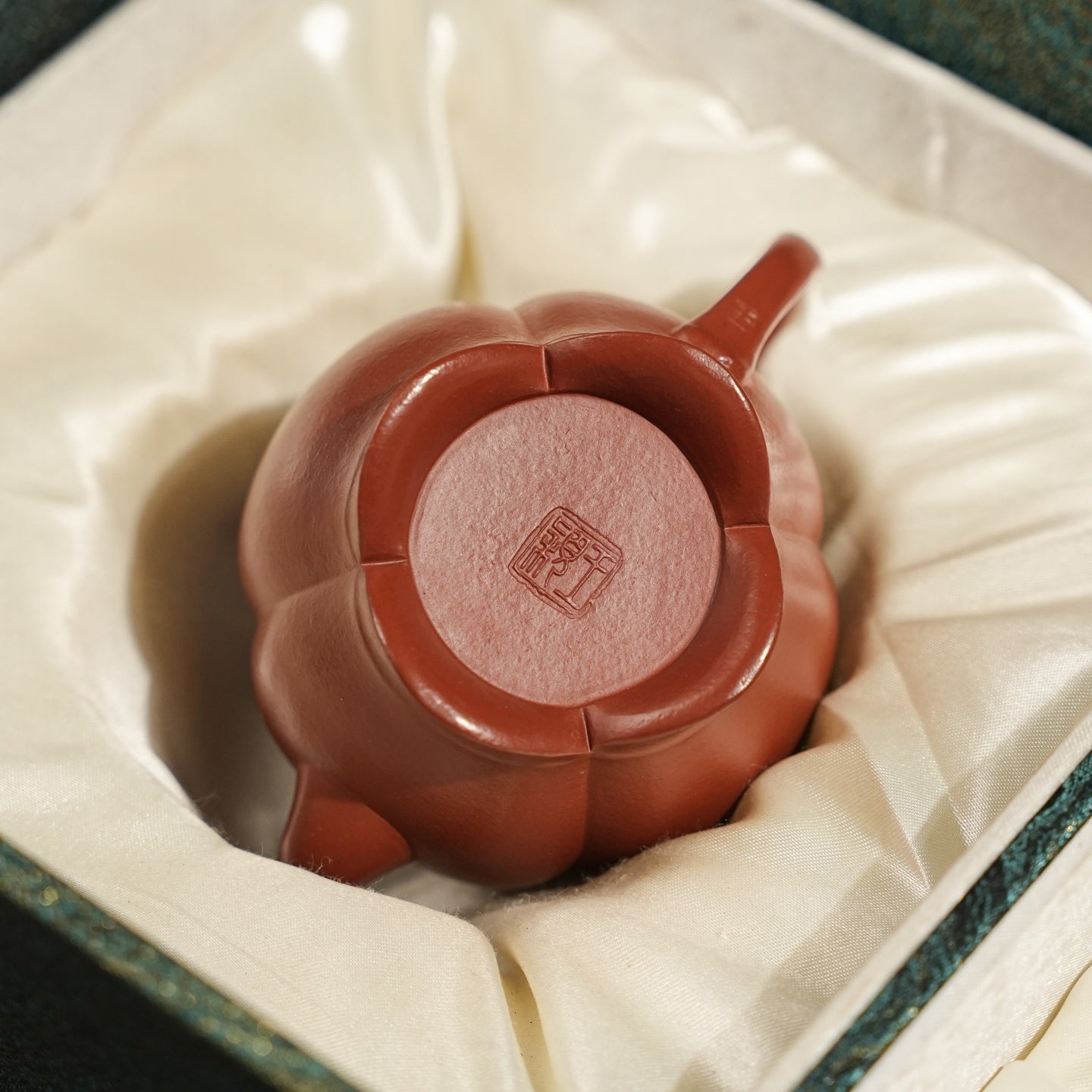 Jin Wen Ruo Ting 170cc - Yixing Handmade Teapot - zycs_China