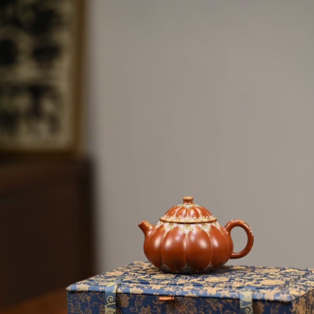 Jin Wen Wen Dan 130cc - Yixing Handmade Teapot - zycs_China