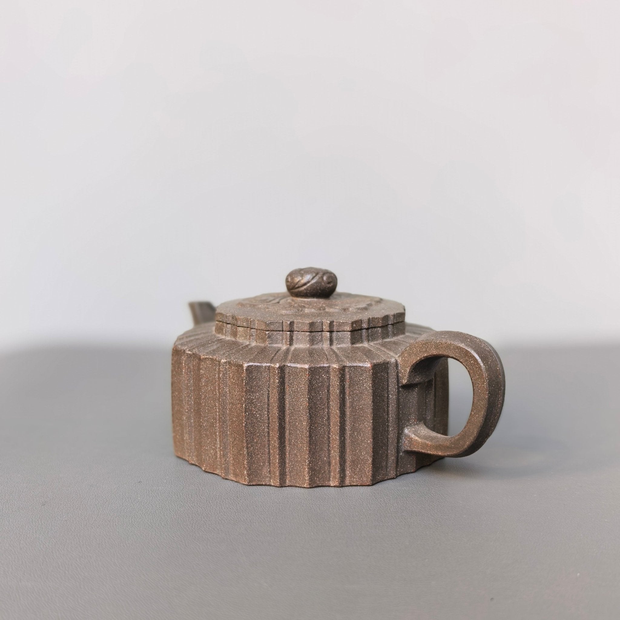 Jin Wen Zhou Pan 230cc - Yixing Handmade Teapot - zycs_China