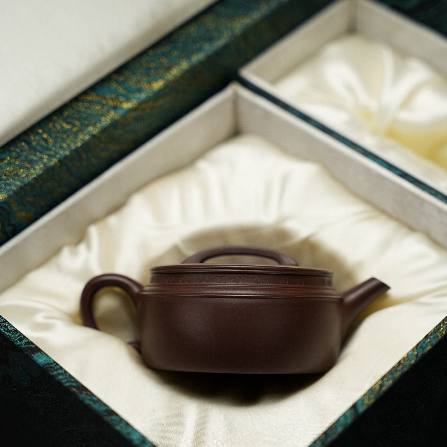Jing He Han Wa 160cc - Yixing Handmade Teapot - zycs_China