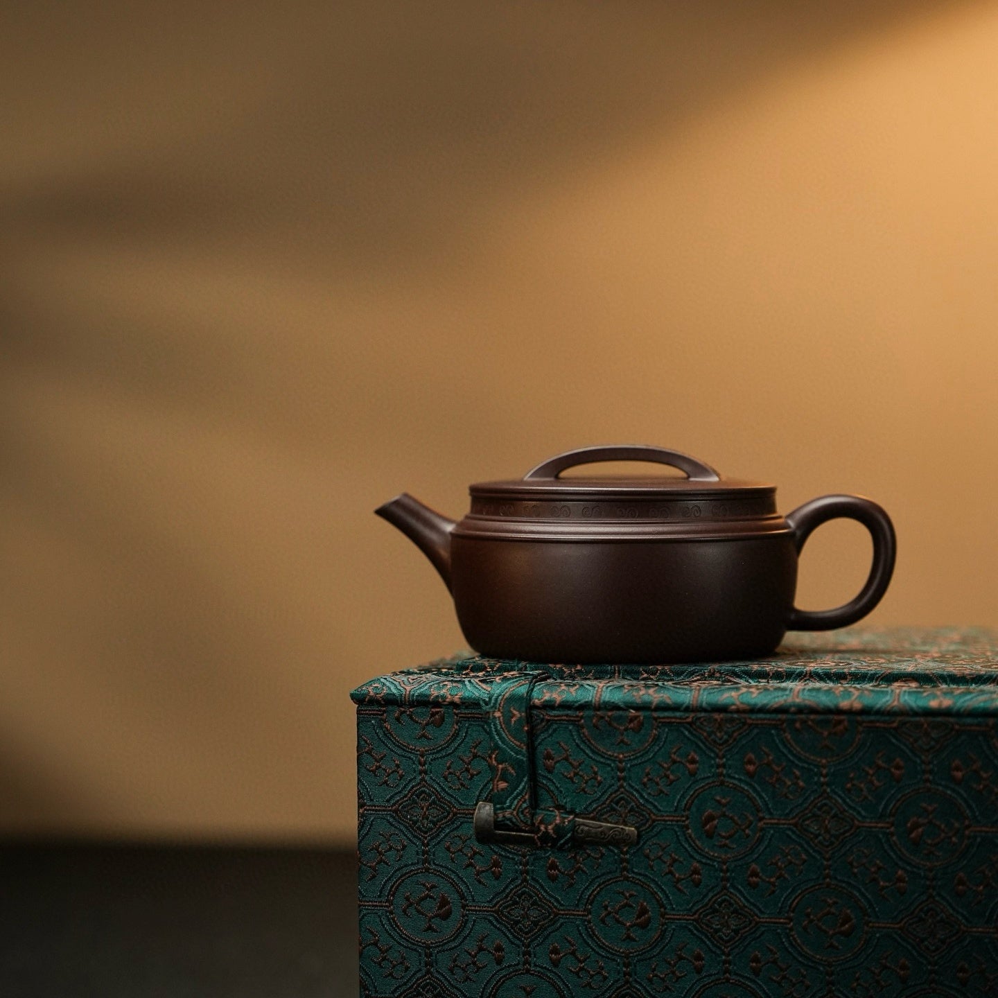 Jing He Han Wa 160cc - Yixing Handmade Teapot - zycs_China