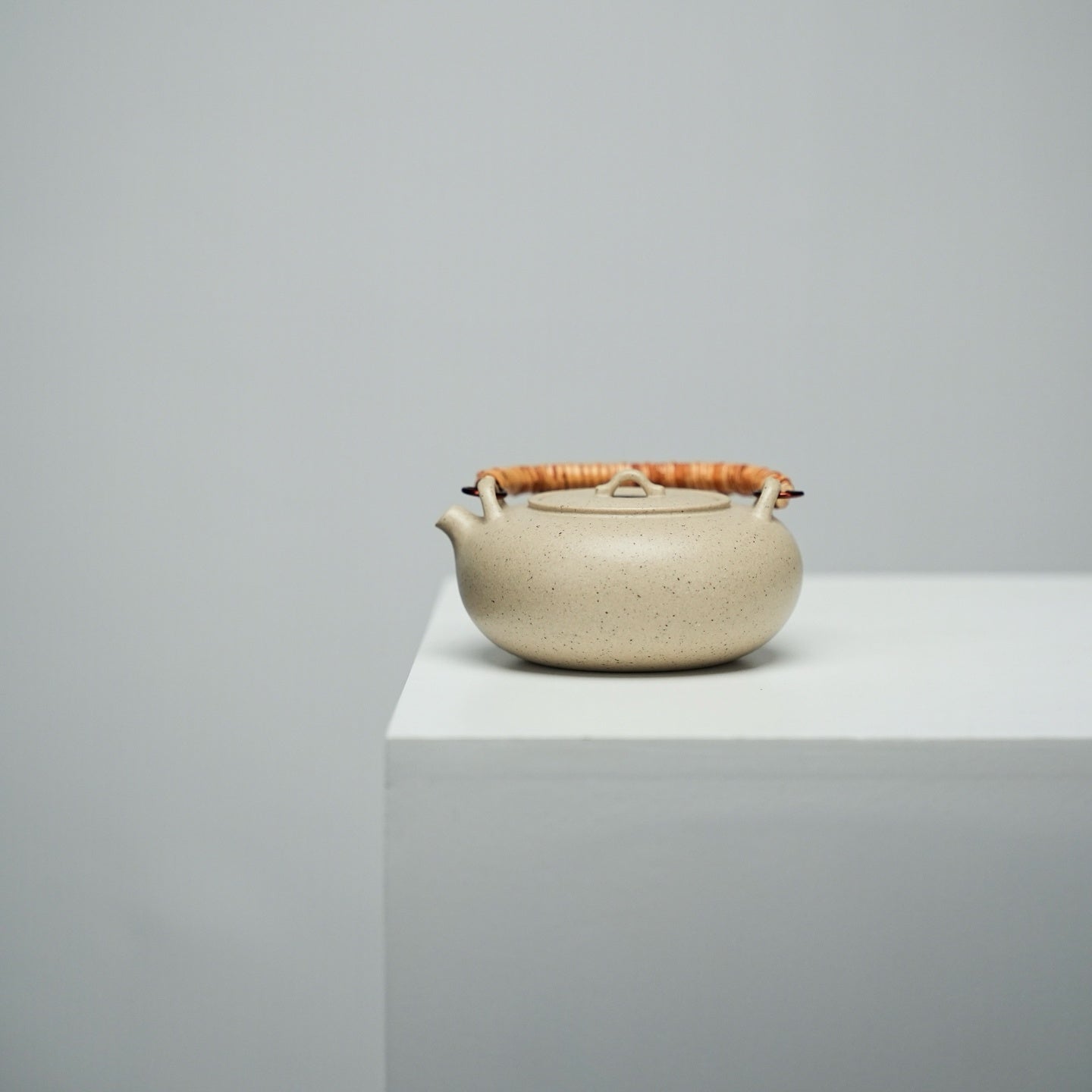 Jing Xin Ti Liang 150cc - Yixing Handmade Teapot - zycs_China