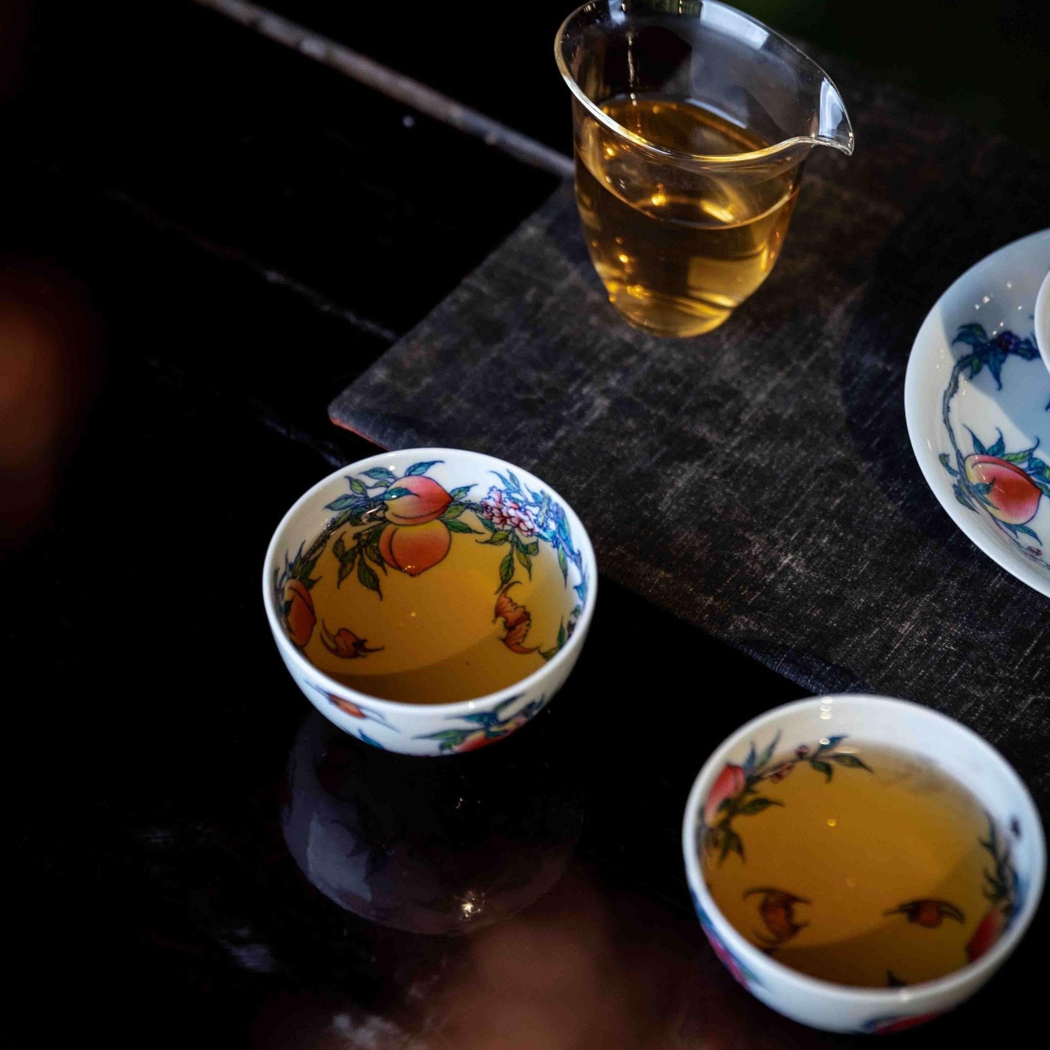 Jiu Tao 150cc - Jing De Zhen Porcelain Gaiwan - zycs_China
